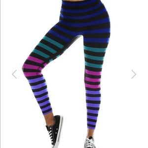 NWOT 3XL Sneaker Length Izzy K-Deer Leggings